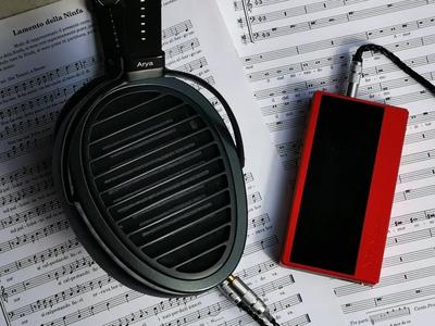 一個大步向前邁進(jìn)的產(chǎn)品--HIFIMAN HM1000